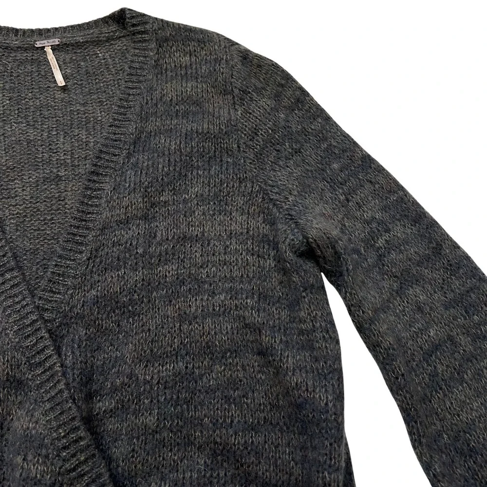 Free People Gray Deep V-Neck Sweater‎ Women's Small Alpaca Blend Soft Knit